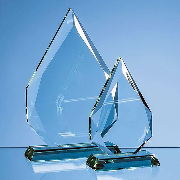 23cm Facetted Diamond Peak Award in 19mm Jade Glass