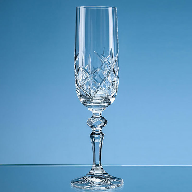 champagne flute capacity