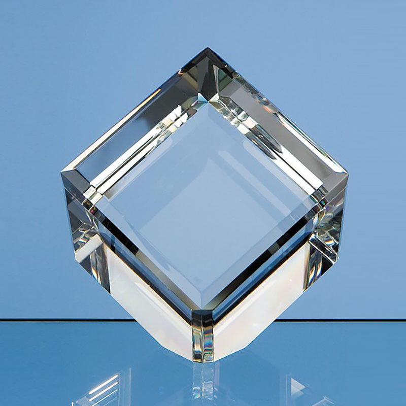 8cm Optical Crystal Bevel Edged Cube